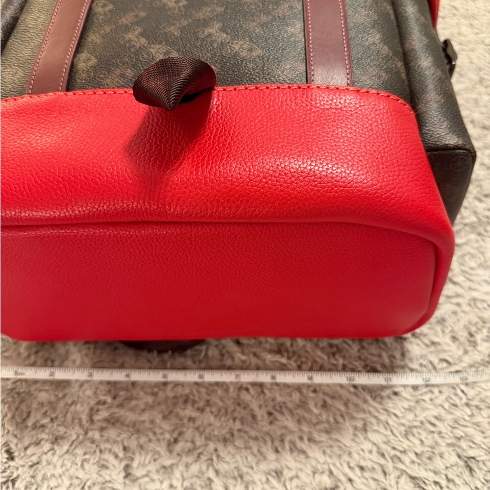 Chic Coach Backpack: Brown with Red Accents - Picture 16 of 16